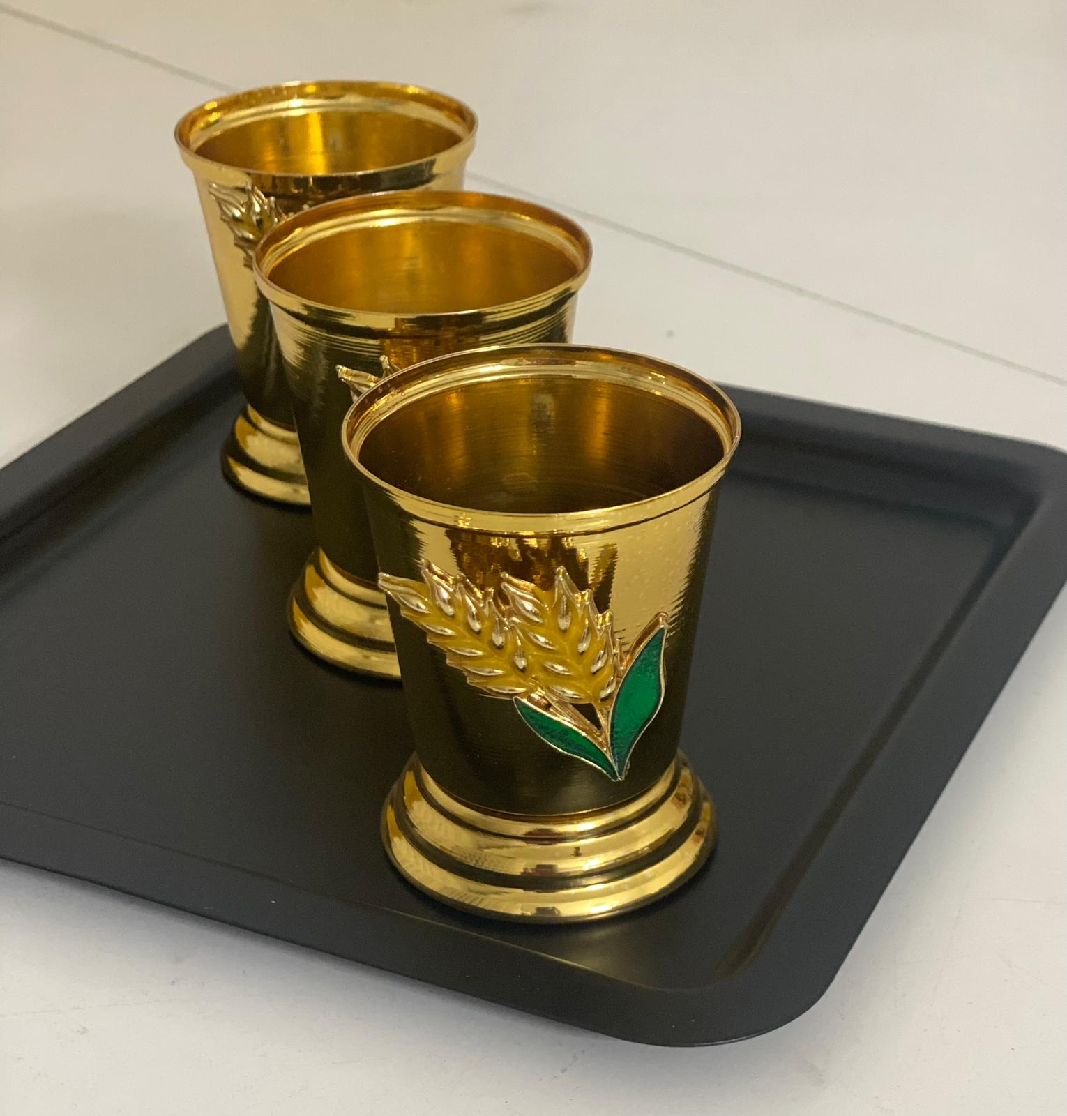 Gold gümüş  aksesuarlı  gül kovası