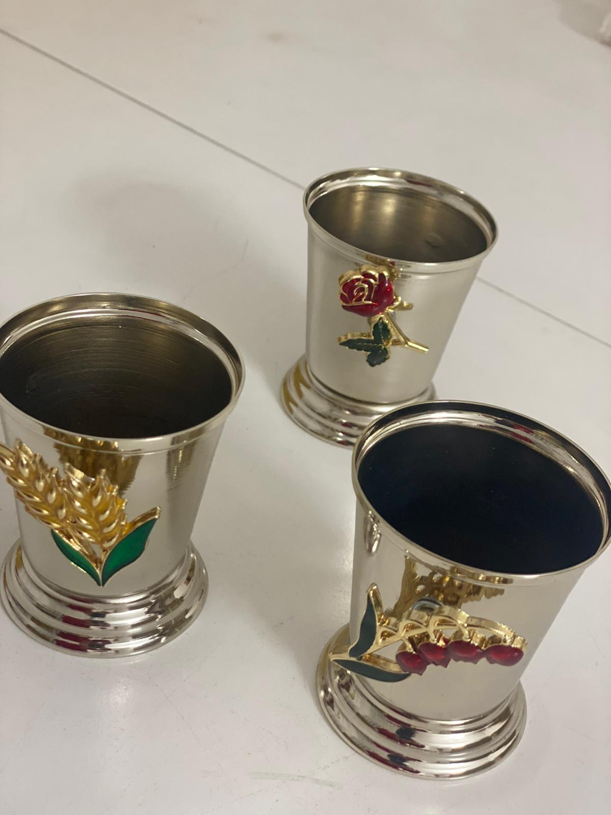 Gold gümüş  aksesuarlı  gül kovası