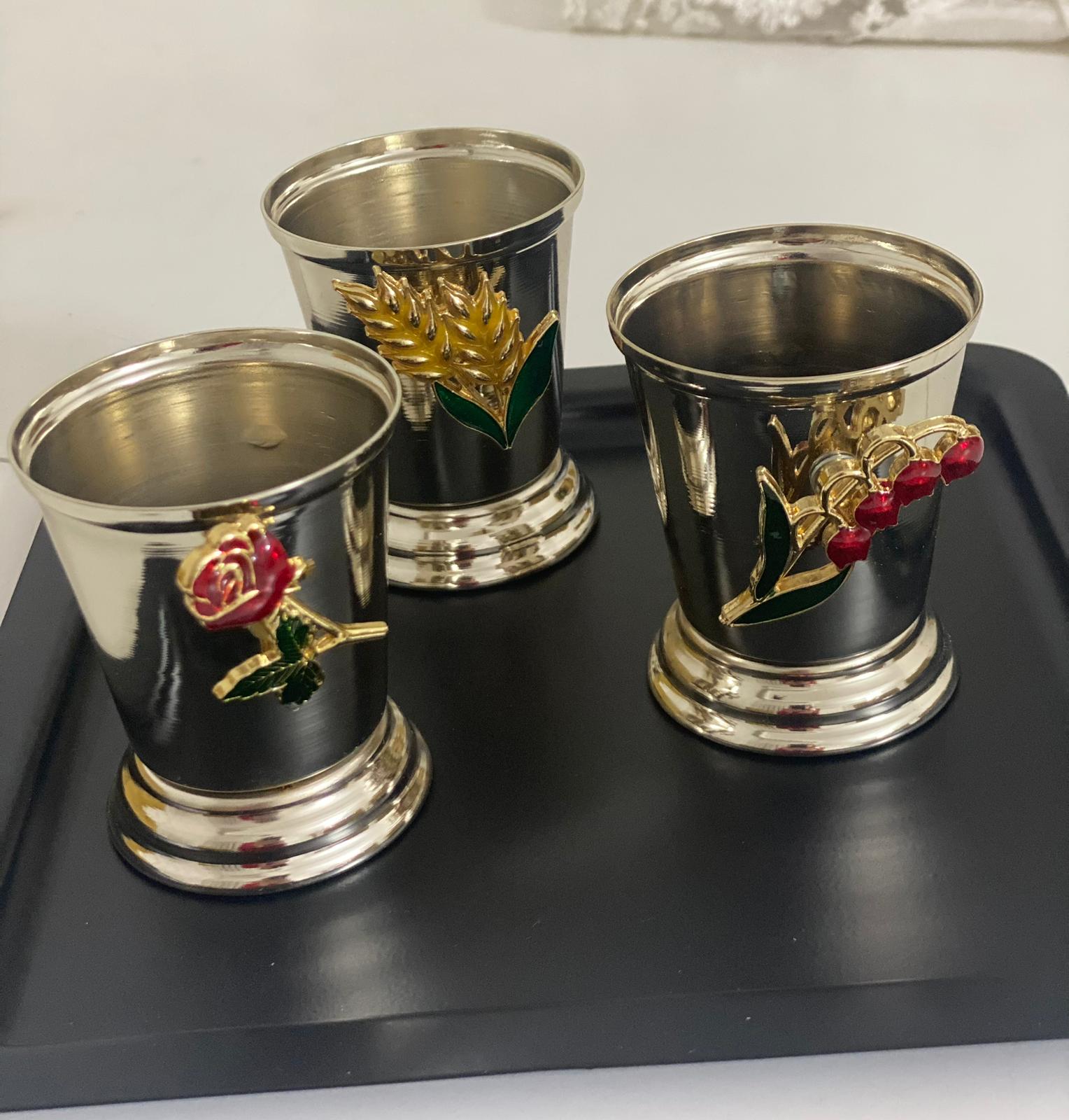 Gold gümüş  aksesuarlı  gül kovası