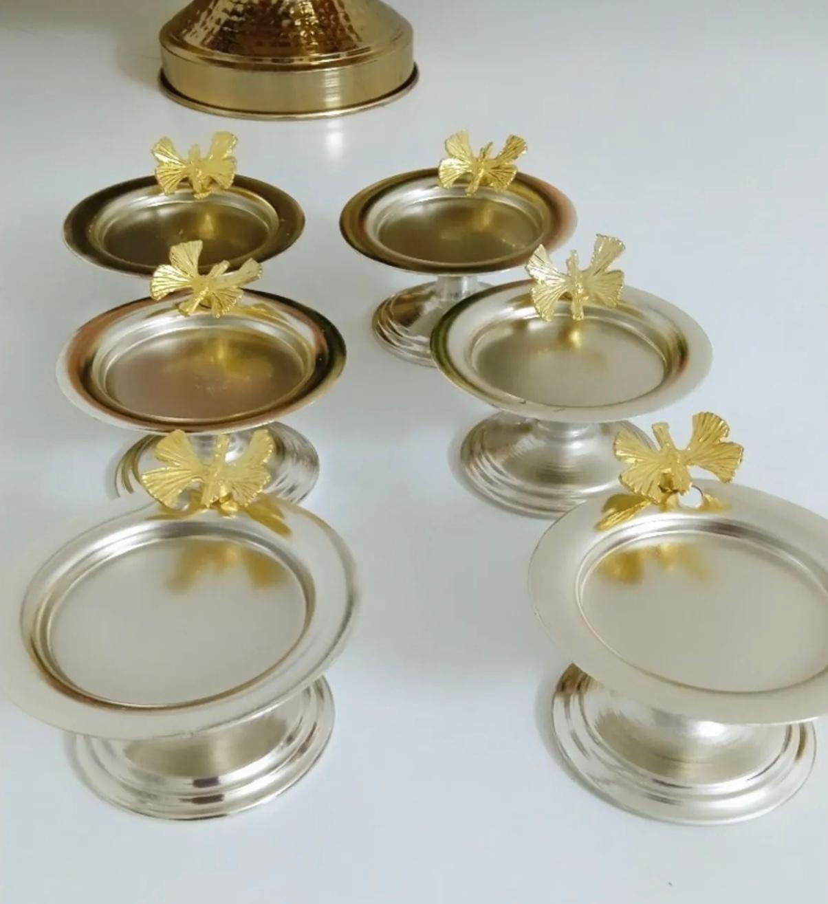 Gold ve gümüş renk metal kaplama
