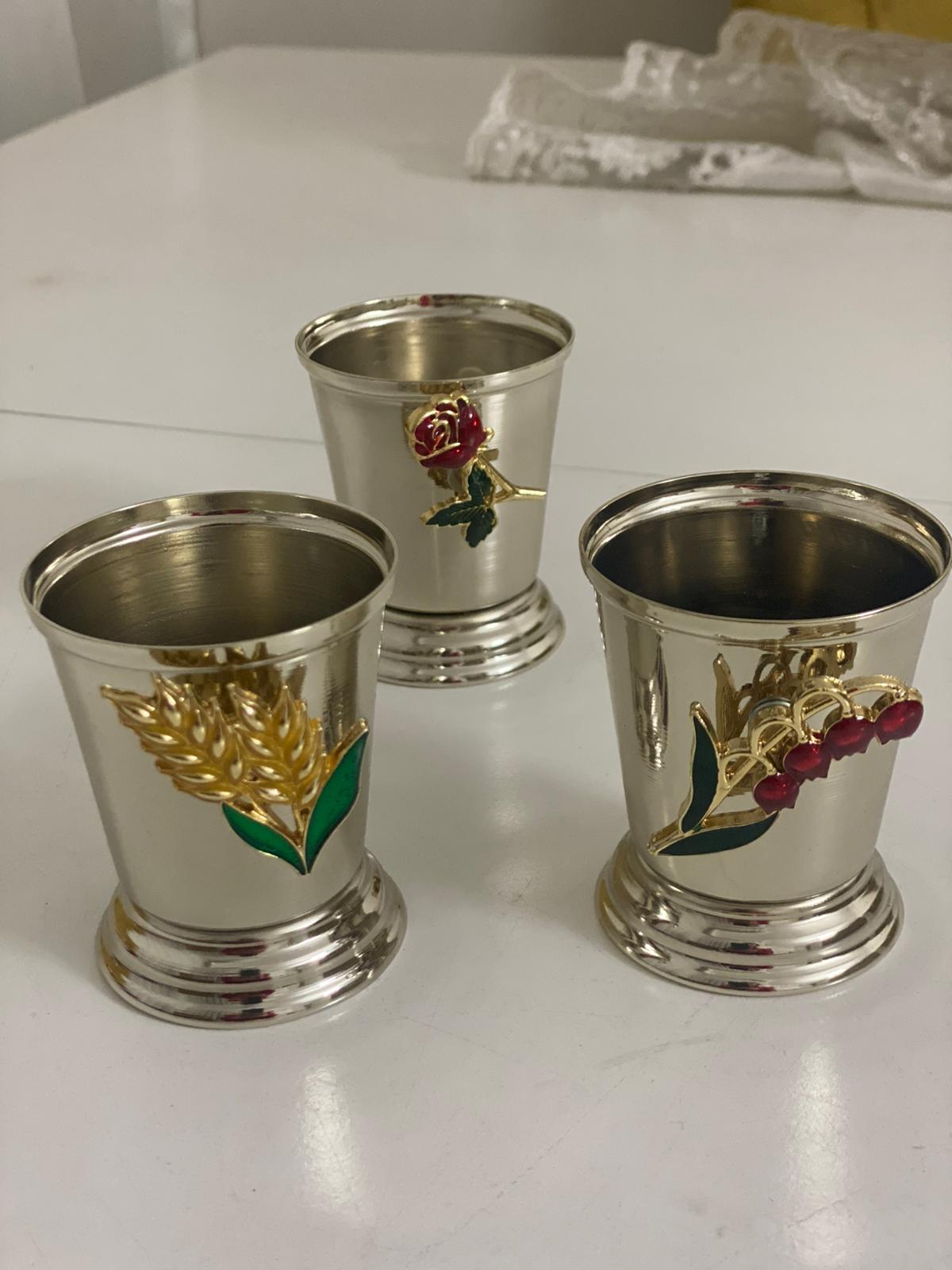 Gold gümüş  aksesuarlı  gül kovası